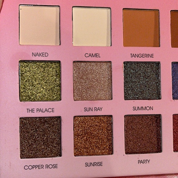 🎈SALE🎈🎀#37.MAKEUP BUNDLE🎀 - Picture 4 of 10